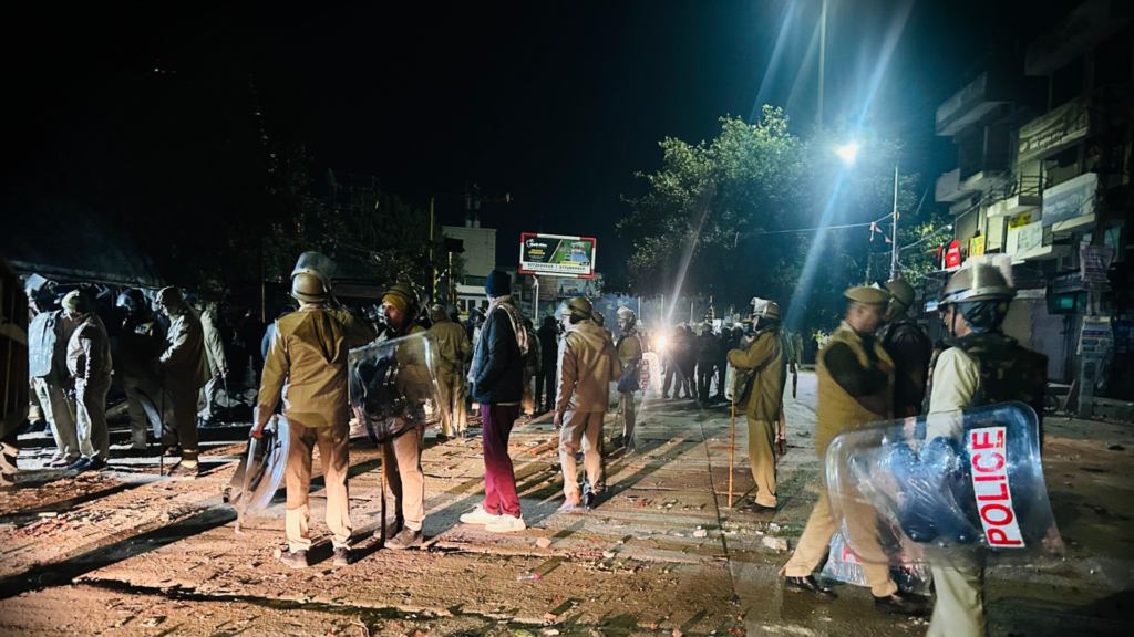 Rajasthan Chomu police deployment at night after communal tension